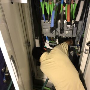 Instalaciones y Reparaciones Eléctricas